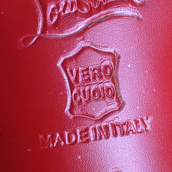 Cristian Louboutin - Picture 11 of 13